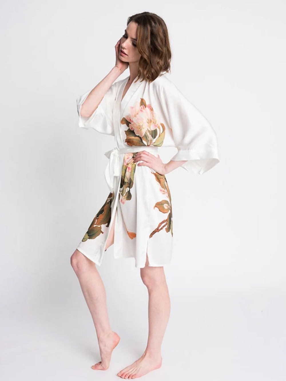 Kim + Ono Peony and Butterfly Short Kimono Robe White One Size Satin Charmeuse